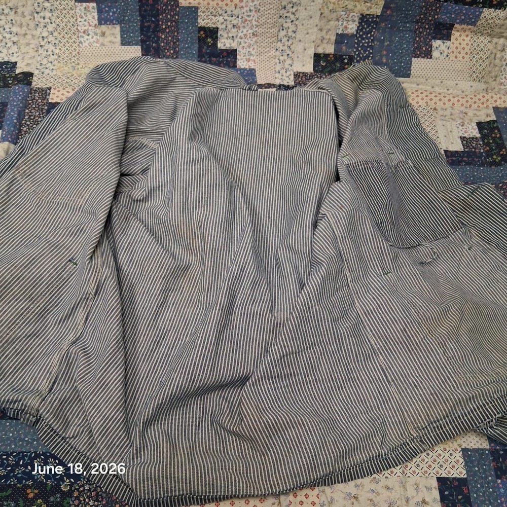Vintage 1970s Oshkosh B Gosh Hickory Stripe Chore Coat Size 44 Large Railroad - Picture 3 of 14